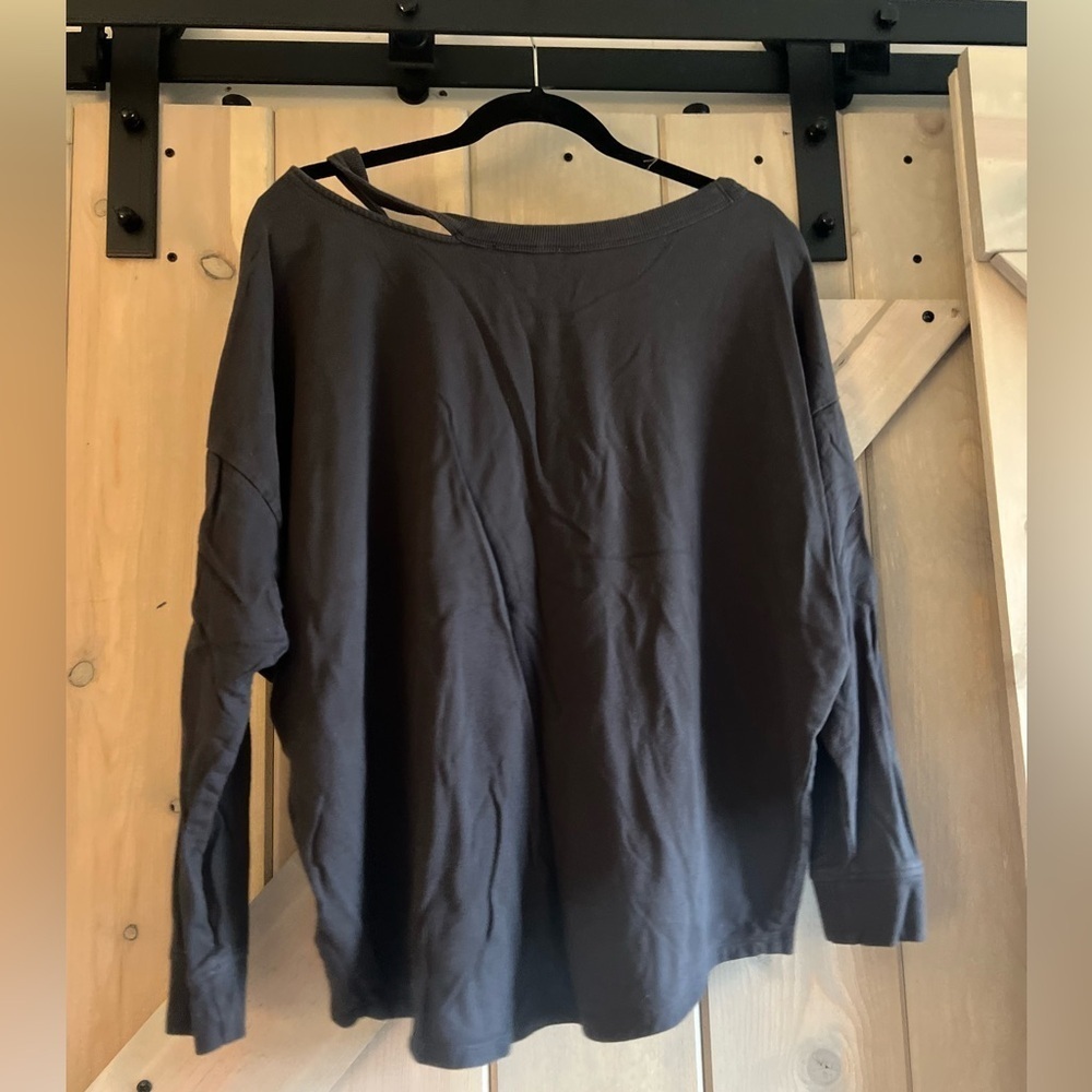 Express One Eleven Sweatshirt - Picture 6 of 6